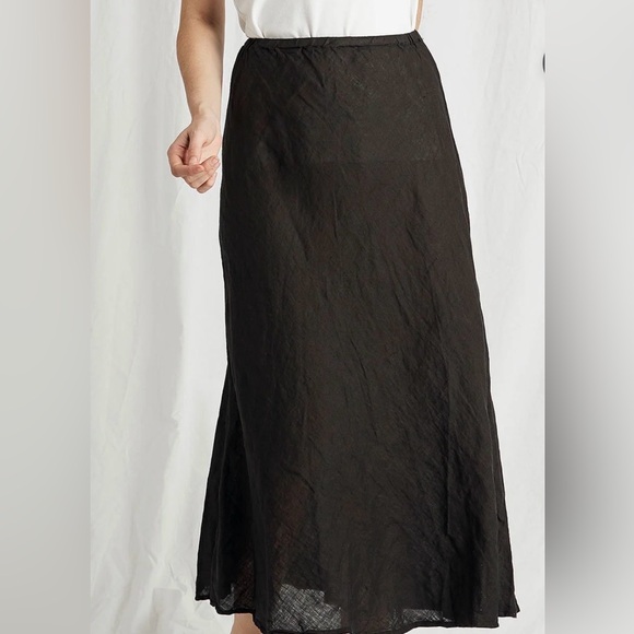CP Shades Tanya Linen Maxi Skirt - Picture 11 of 13